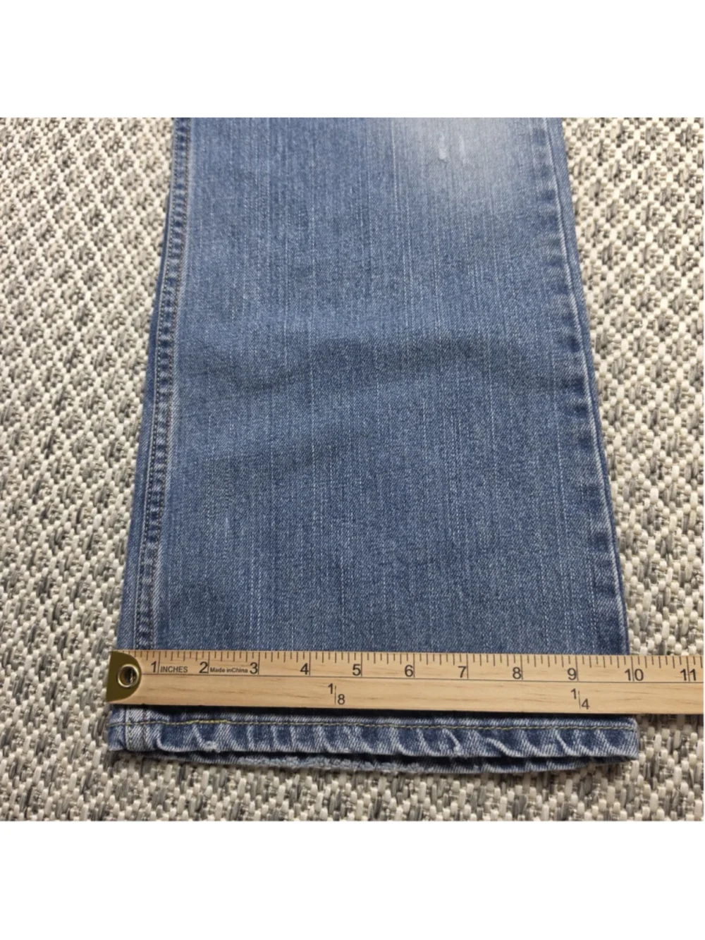 Levi’s 527 Low Boot Cut Jeans Men’s Light Wash Distressed Denim W34 L30
